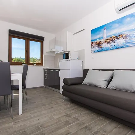 Family-friendly With Swimming Pool Drvenik Veliki, Drvenik - 16377 Appartement *