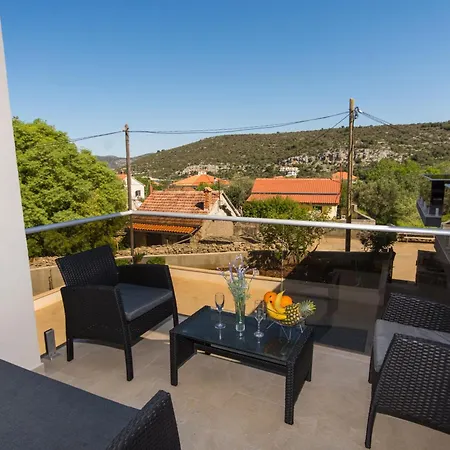 Family-friendly With Swimming Pool Drvenik Veliki, Drvenik - 16377 Appartement *