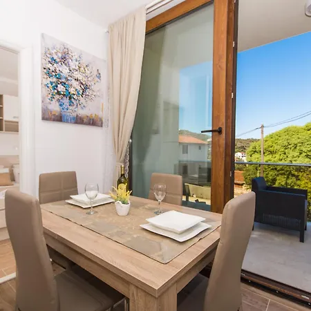 Family-friendly With Swimming Pool Drvenik Veliki, Drvenik - 16377 Appartement *